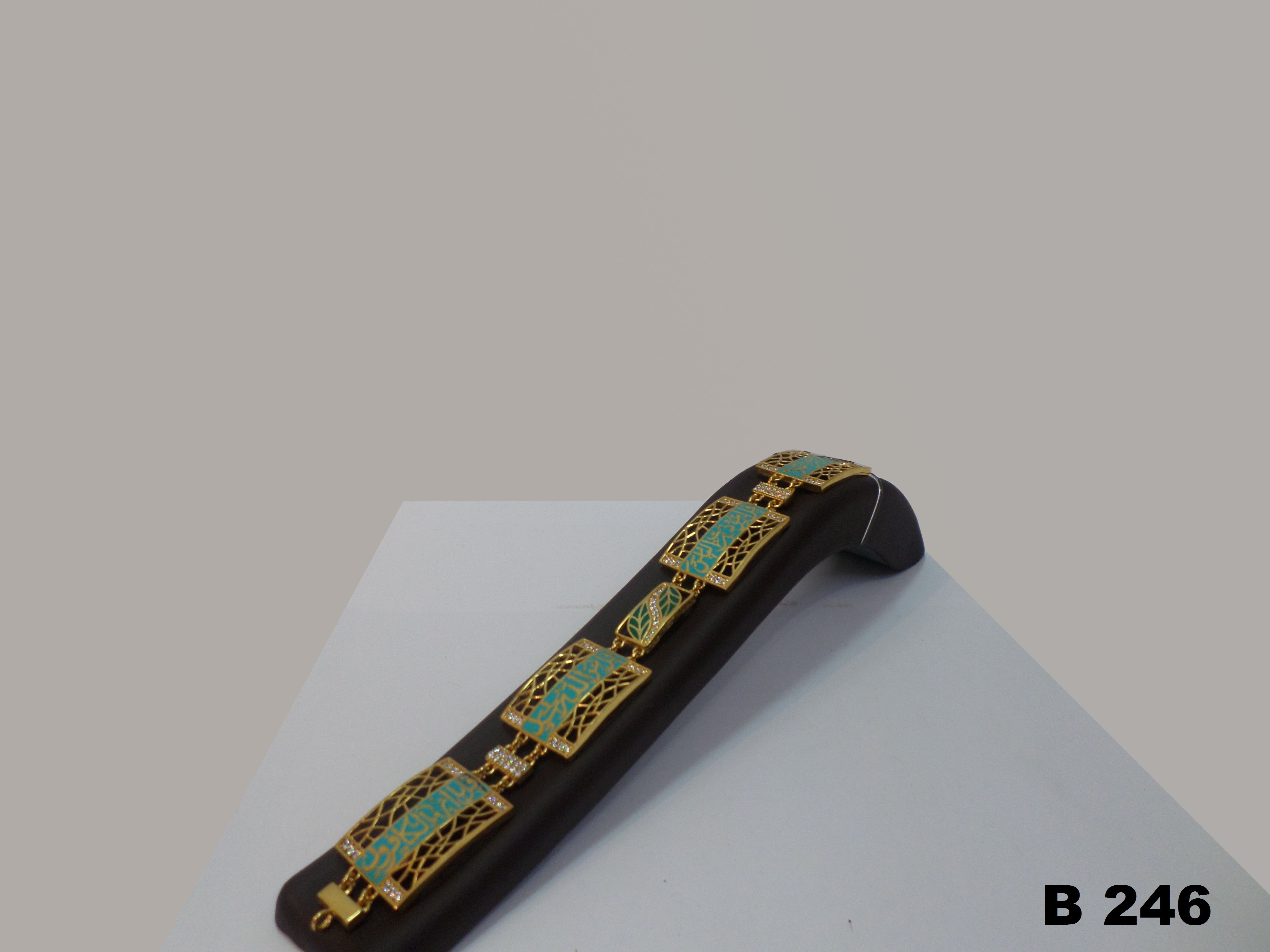 B246