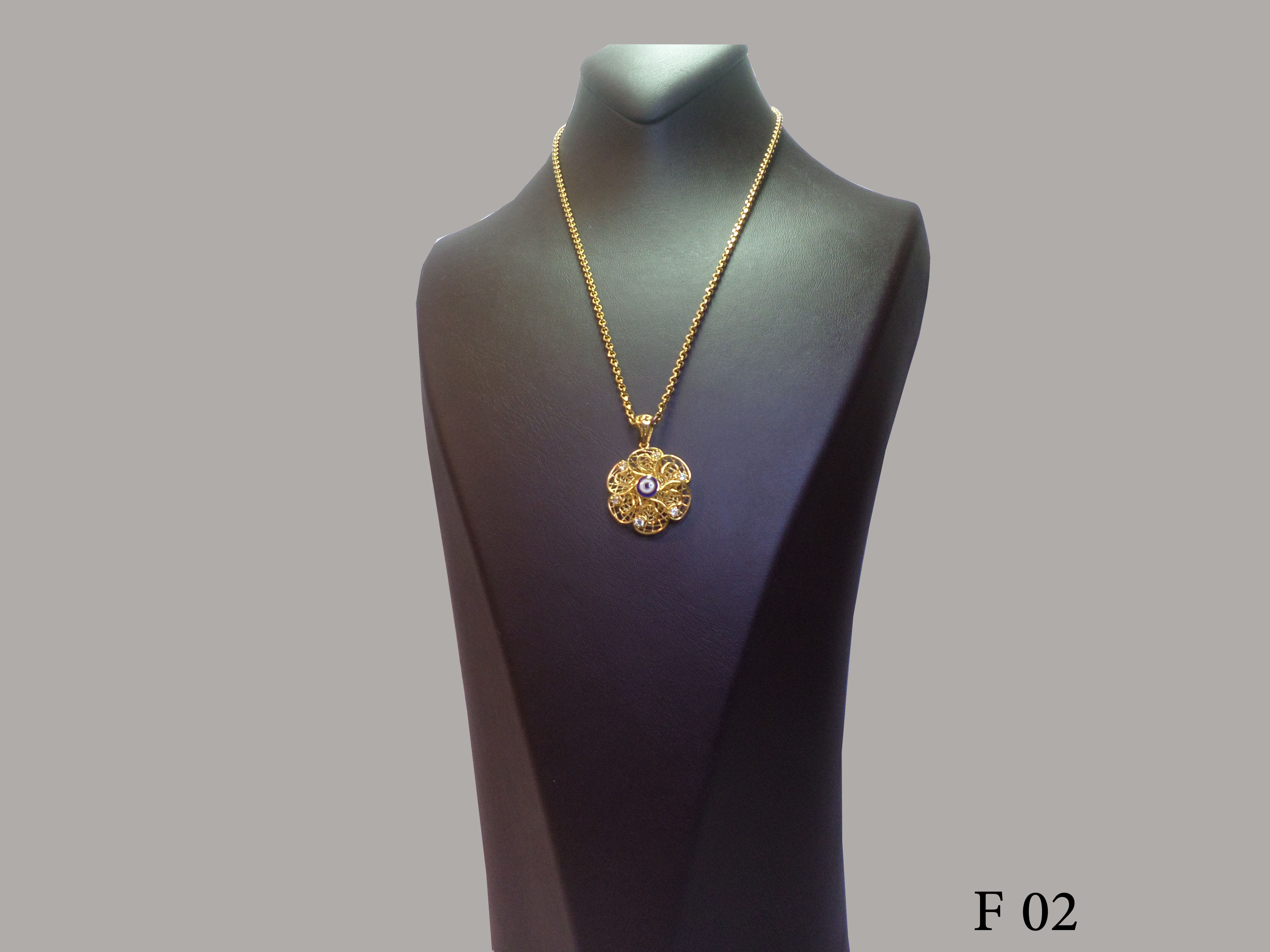 F 02